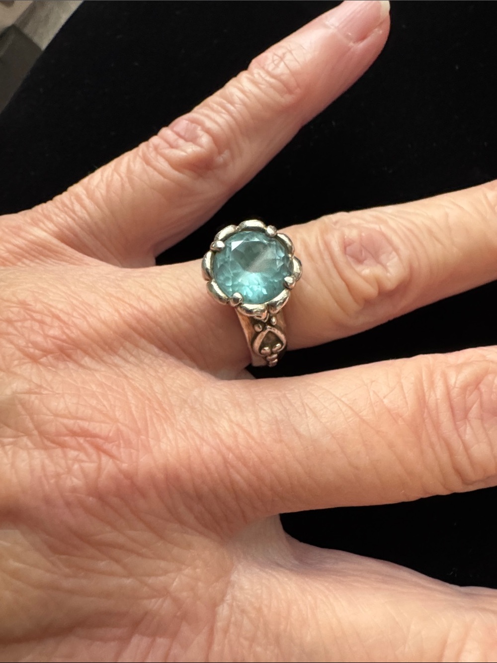 Brighton Silver Ring with Aquamarine toned Gemstone - Picture 3 of 5